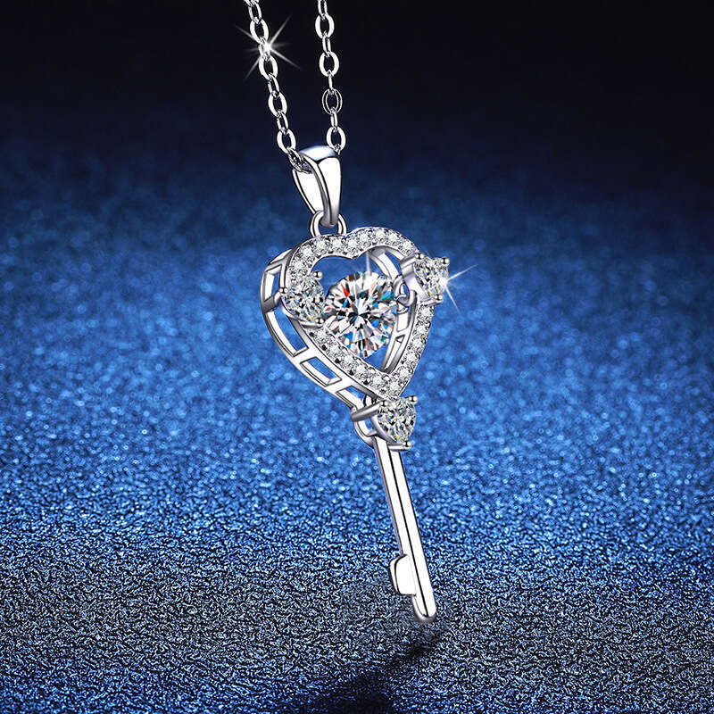 S925 Pure S925ier for Women Heart Key Pendant 1 caratS925 MoiS925S925anite Necklace 242