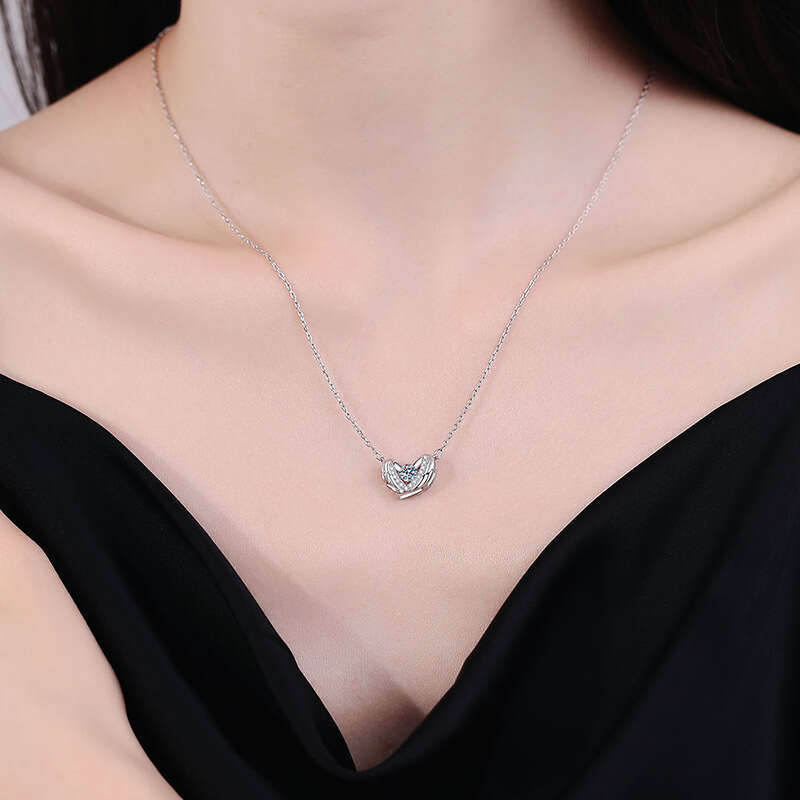 S925 Pure S925ier Guardian WingS925 Beating Heart Pendant D Color 30 caratS925 MoiS925S925anite Necklace 3a2