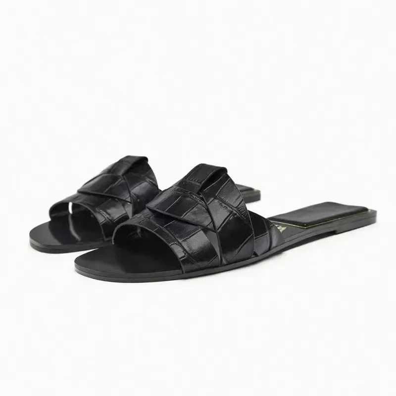 Designer Flat Bottom Slippers with The Same Womens Shoes Summer New Slippers Woven with Comfortable Womens Shoes Casual W250704