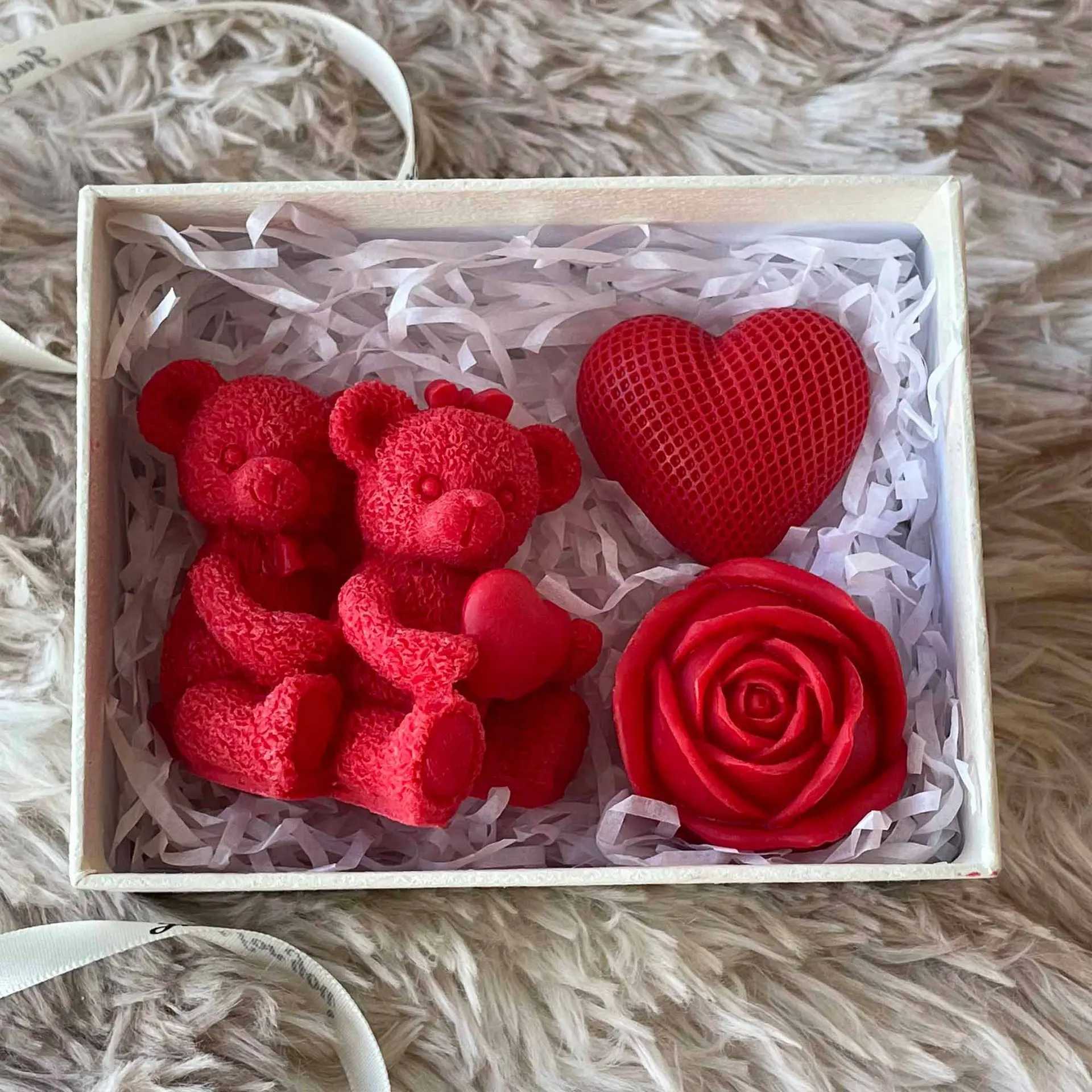 1pc Rose Bear Scented Candle for Valentines Day Roses Bears for Birthday Anniversary Home Decoration Gift Matching W250704