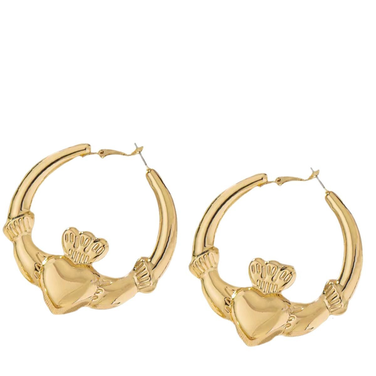 New Exaggerated Heart Hoop Fashion Trend Sweet Large Earrings Hoops