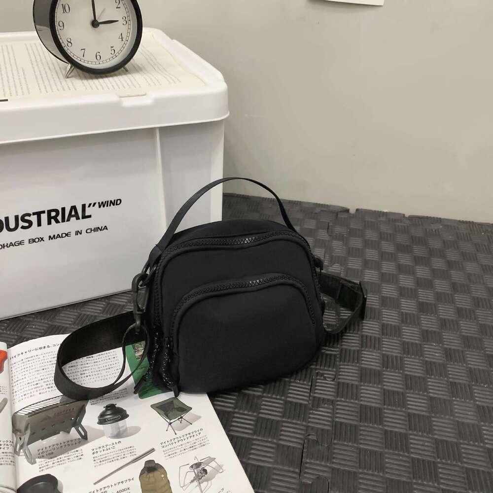 Small Waterproof Casual Handbag Shoulder Multifunctional Fashion Crossbody Bag 2025 Elegant Versatile New Trend Ins