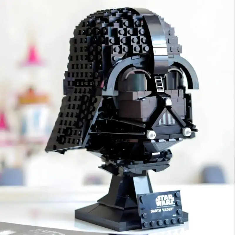 DISNEY 834pcs MINISO Disney Star Battle Imperial Starfighter Darth Vader Helmet 75304 Building Blocks Model for Holiday Birthday Gifts W20250704