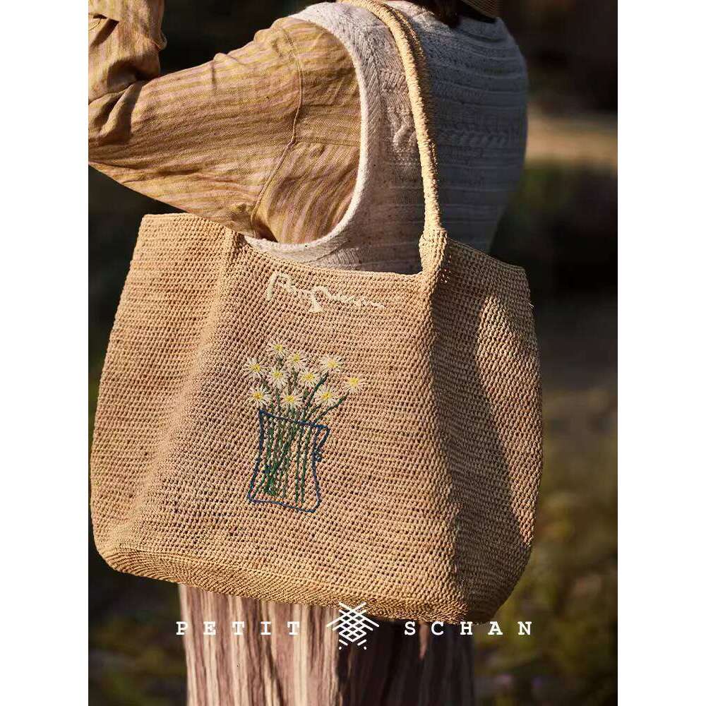 Straw Beach Bag Beach Bags Xiaosan Nanfa Summer Raffia Handwoven French Style Beach Vacation Single Shoulder Tote Bag Large Capacity Beach Tote Bag