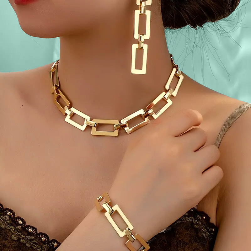 1 Square Chain Style Leopard Print Gold Necklace Bracelet Earring Set Elegant Personality