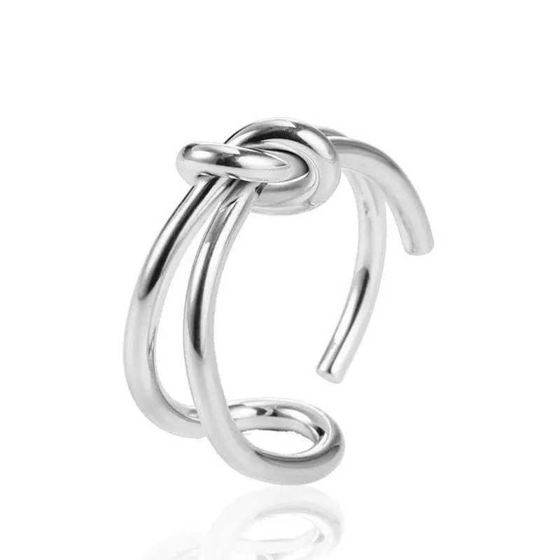 2022 K-pop New Felix Same Style Twist Ring INS Trend Mens Jewelry Metal Hip-hop Rock Style Simple Accessories Couple Gift Y250704
