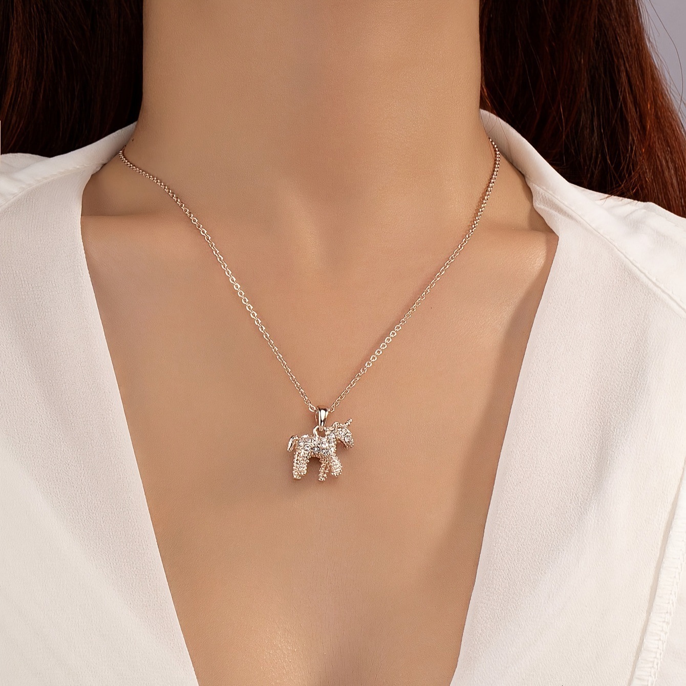 A Metal Rose Gold Rhinestone Unicorn Pendant Necklace Elegant Inlaid Design Light Style