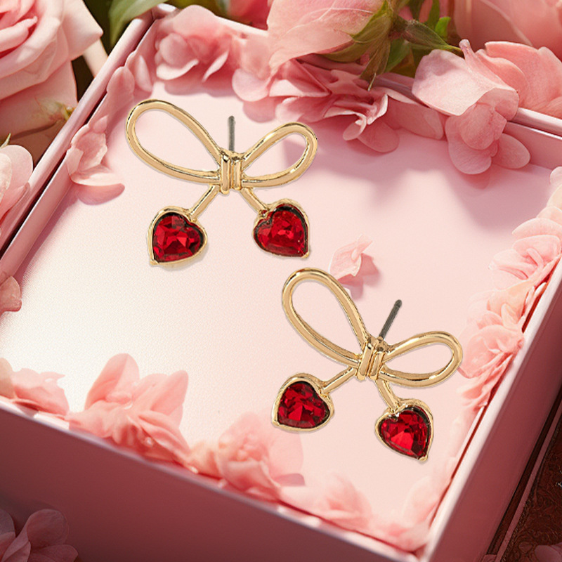 New Elegant Simple Heart Bowknot Earrings High-end Versatile Sweet Studs Exquisite