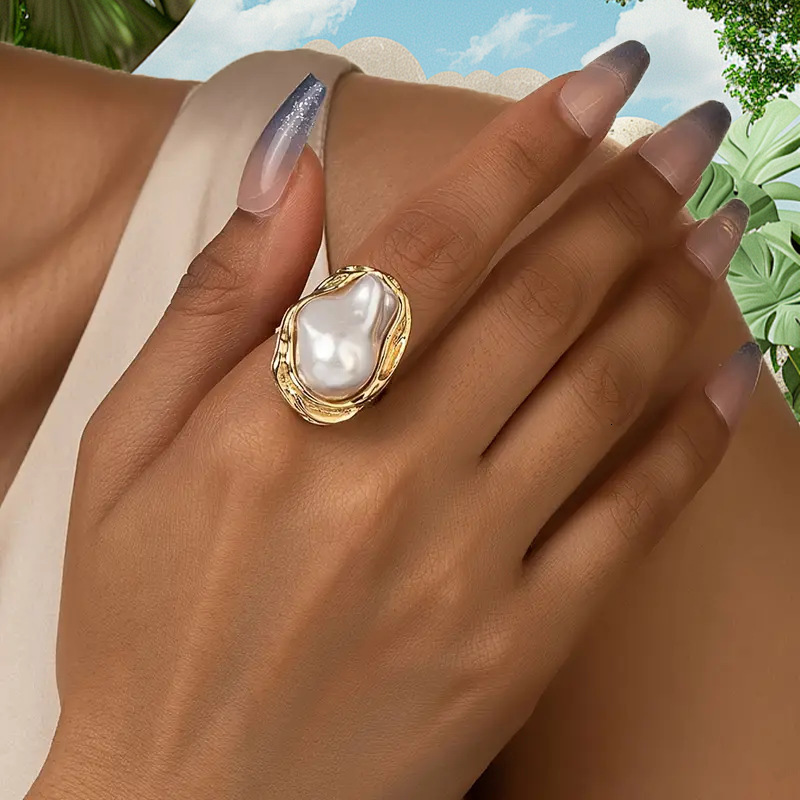 French Style Irregular Pearl for Women, Exaggerated Index Finger Ring, Unique Fashion Design, New Trendy Open Ring