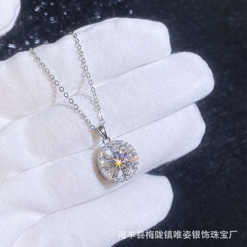 Live S925treaming for Women Full Dia S925un Lucky Round Pendant One caratS925 MoiS925S925anite Necklace 644
