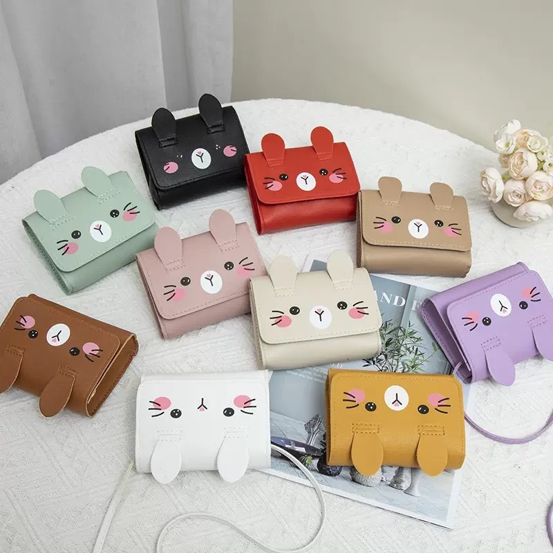 Designer 2025 Summer Women's Bag New Fashionable Girl's Small Bag High End Cute Shoulder Bag Crossbody Bag Free Shipping