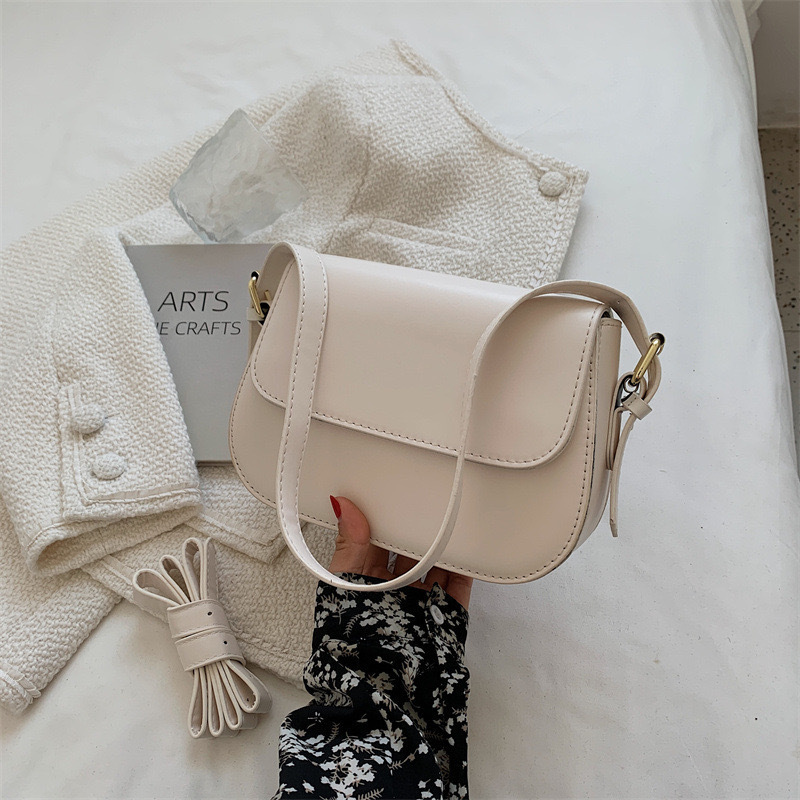 Designer's 2025 New Women's High End Small Bag Fashionable, Elegant, Simple Single Shoulder Crossbody Bag Retro Small Square Bag Free Shippi