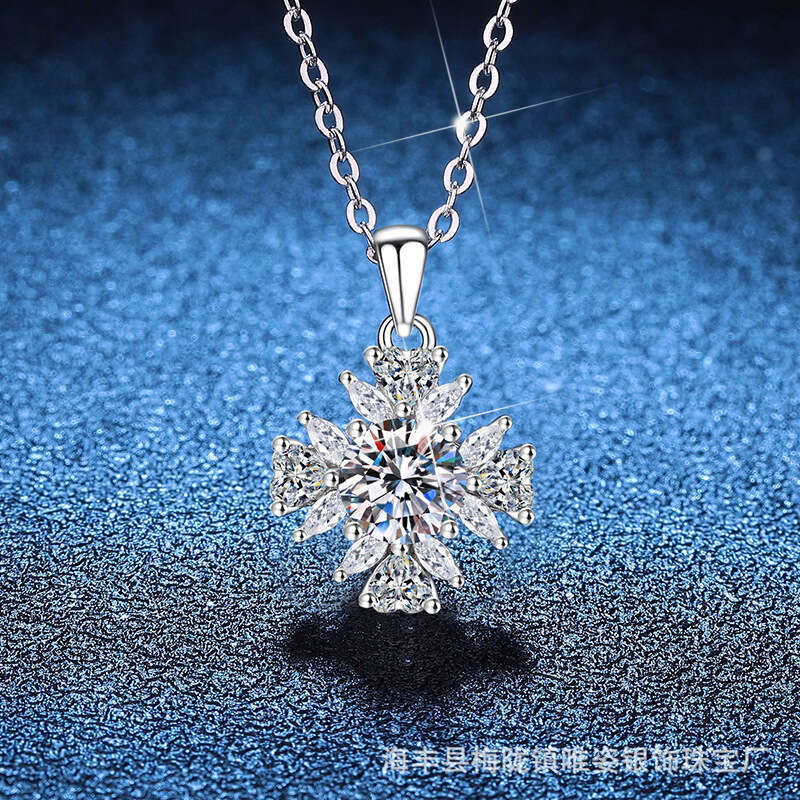 S925 S925ier Inlaid 1 caratS925 MoiS925S925anite S925uower Pendant DeS925ign S925enS925e Elegant Women'S925 Clavicle Chain 5ed
