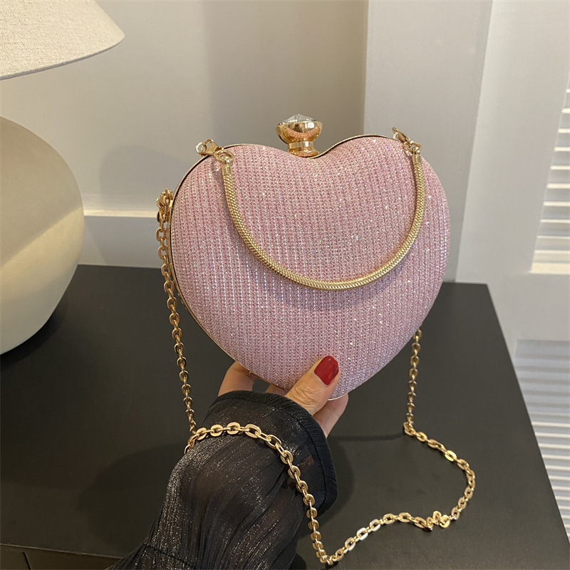 Designer's New Dinner Bag, High-end Cute Heart-shaped Small Bag, Women's Multifunctional Chain Handbag, Slanted Shoulder, Fashionable Trend,