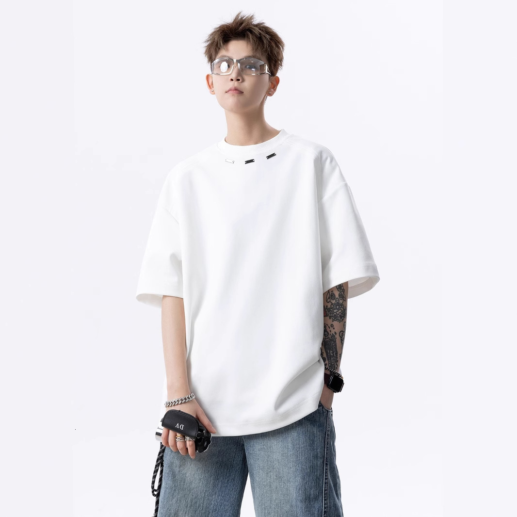 White Cleanfit Short Sleeve T-shirt For Men And Women 2025 New Summer American Designer Short Sleeves Style Heavy Cotton Inner Wear Half Sleeve Trendy