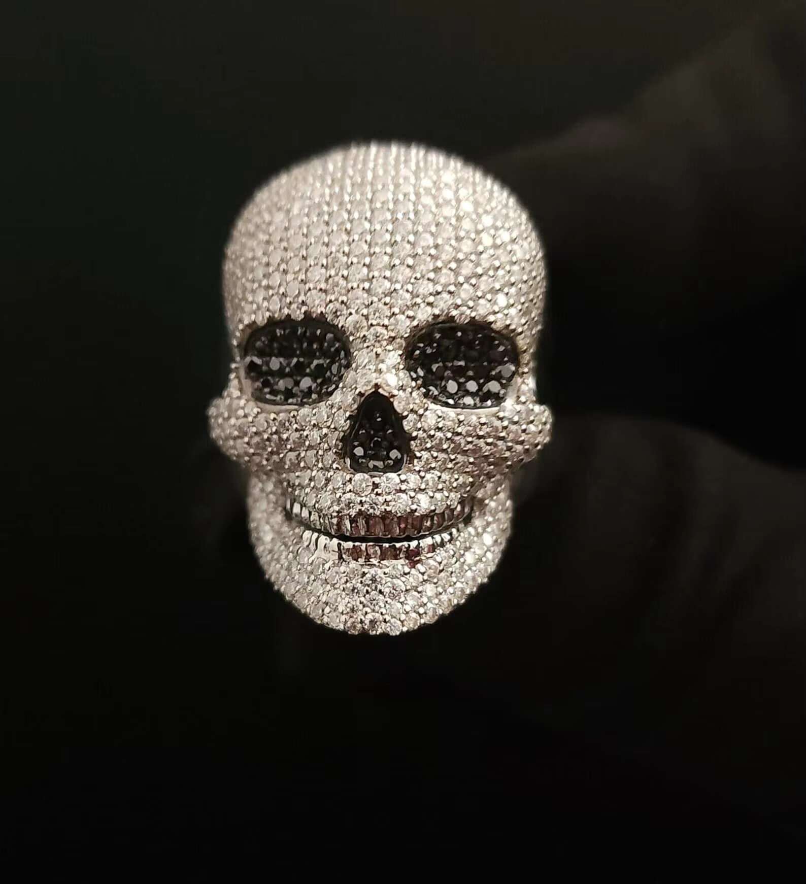 Hip-Hop Style Fine Sterling Silver Skull Ring Best Prices Unisex Round Moissanite Diamond Rings Micro Pave