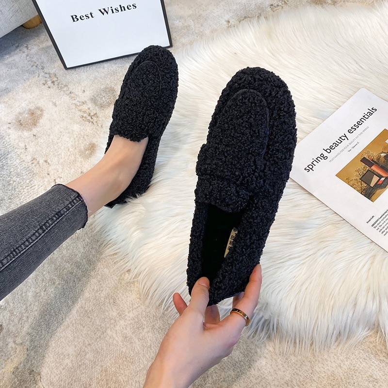 Hairy for women to wear outside in winter, warm and thick with veet, one foot kick kick, bean shoes, fairy lamb sole, large size cotton shoes