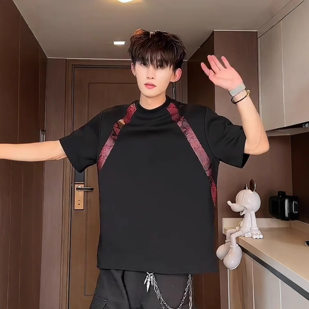 American Style Regular Shoulder Short Sleeve Men's 2025 Summer New Trendy Brand Patchwork Designer Short Sleeves Design T-shirt Boxy Half Sleeve