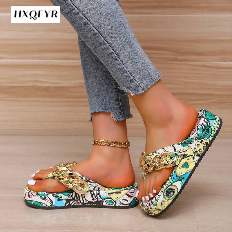 2025 New Summer Women's Latest Fashion Chain Flip flops Sandals and Slippers Designer Women's Shoes Flat Shoes Casual Flat Shoes Slippers