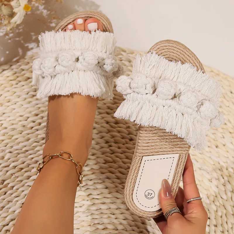 2025 Womens Bohemia Woven Casual Slippers Summer New Fashion Vacation Tassel Style Beach Slippers Outdoor Anti-slip Flat Flip W250704