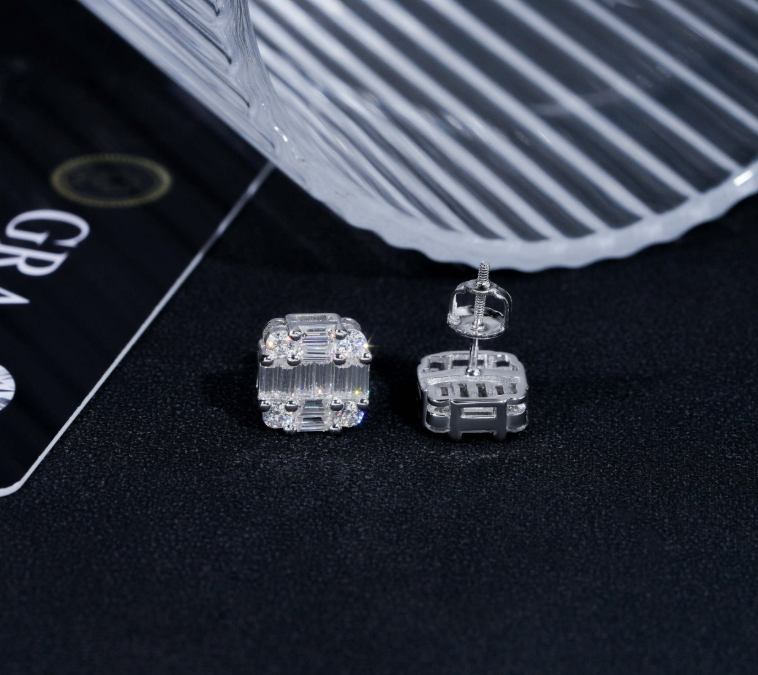 New Arrival Hip Hop Design Baguette Diamond VVS Iced Out Moissanite Stud Earrings for Men