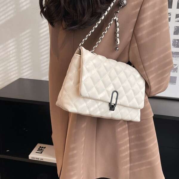 igh-Quality Texture for Women, Autumn/Winter 2025 New Trendy Fashion Quilted Chain Bag, Niche Women's Shoulder and Crossbody Bag