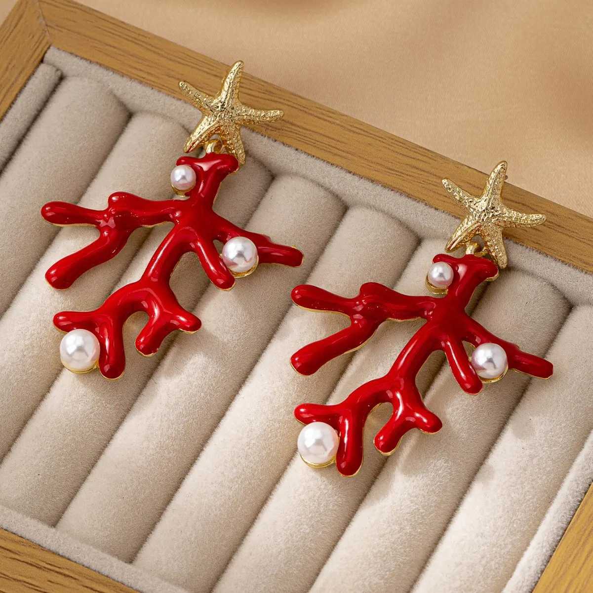 Fashion Red Coral Earrings for Women Elegant Imitation Pearls Starfish Earrings Bohemia Summer Beach Jewelry Accessory Y250704