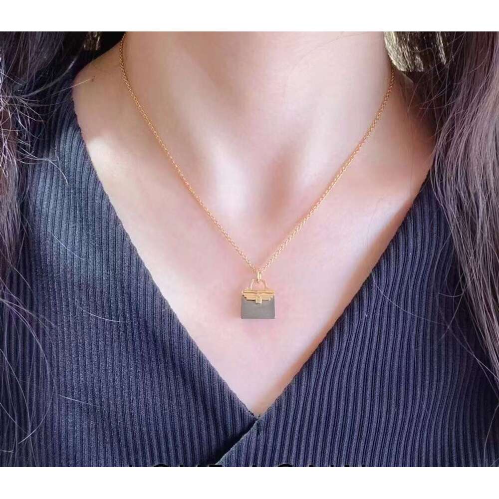 DHcollections New H Pendant Black Bag Necklace High Version V Gold Kelly Handbag Same Style