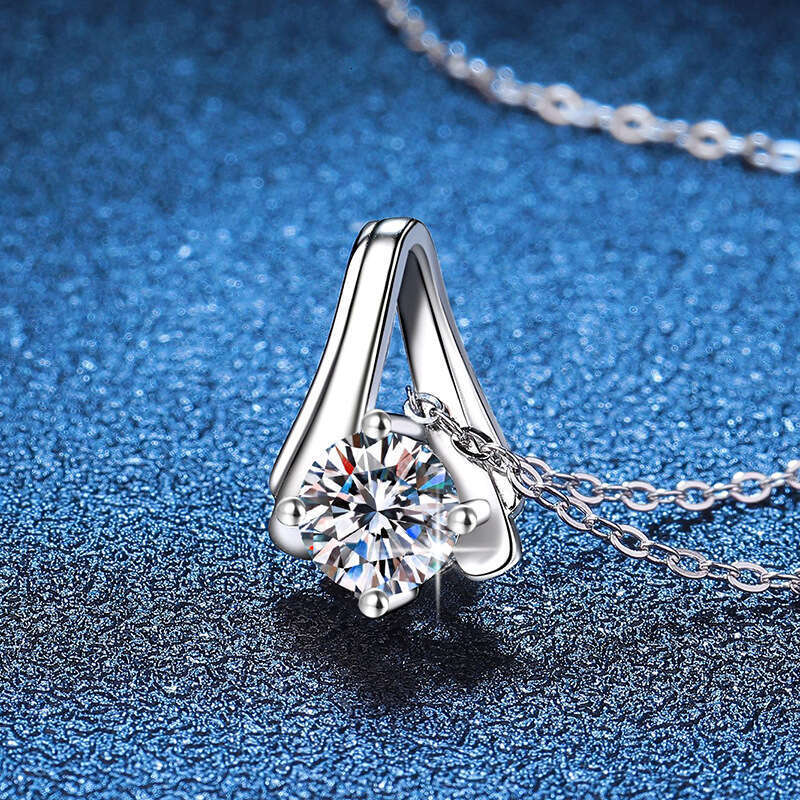 Live S925 Pure S925ier Pendant for Women S925imple VerS925atile 1 caratS925 MoiS925S925anite Necklace cab