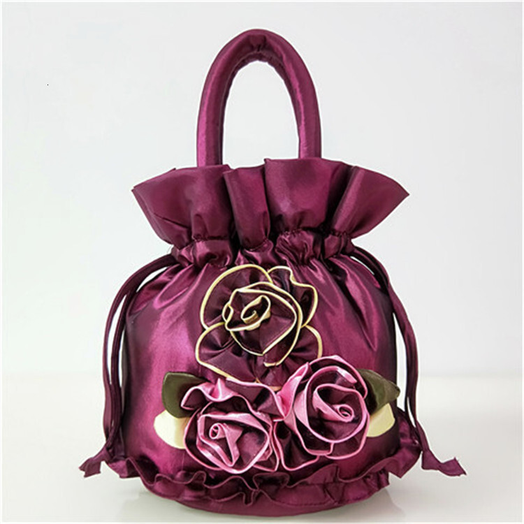2025 Designer's New Phone Bag Coin Wallet Evening Dress Bag Women's Handbag Makeup Bag Flower Bucket Bag Handmade Women's Bag