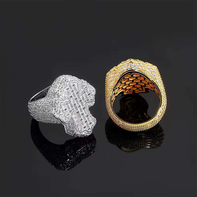 Hip Hop Iced Out Chunky Moissanite Cross Ring S925 Sterling Sliver Stunning Moissanite Ring Retro-American Men Jewelry