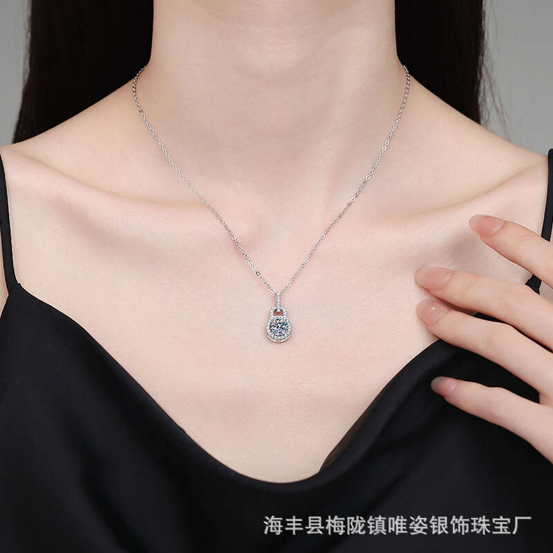 S925 Pure D Color MoiS925S925anite 1 caratS925 S925ier Pendant S925imple VerS925atile Lock Bag Necklace 83f