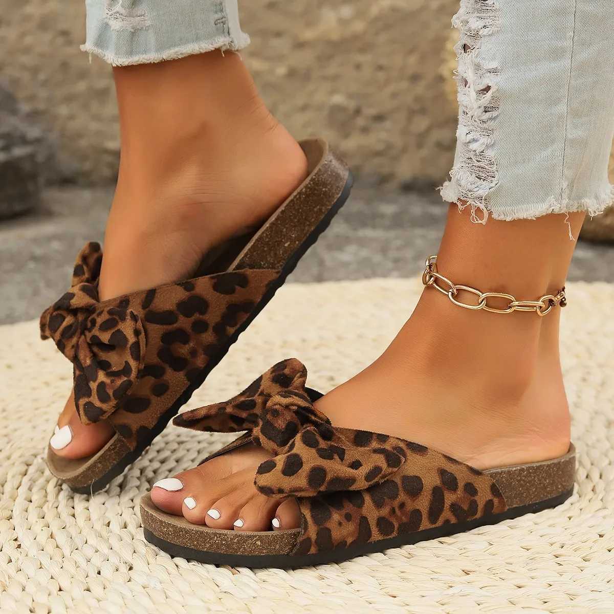 New Leopard Sandals Torridity Sexy Fashion Women Slippers Open Toe Casual Shoes Ladies Summer Shoes Outdoor Beach Flops Female W250704