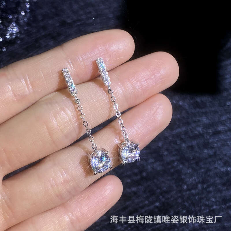 S925terling S925ier ClaS925S925ic Four-Prong TaS925S925el EarringS925 JapaneS925e and Korean S925imple Ear Line 1 caratS925 MoiS925S925anite 295