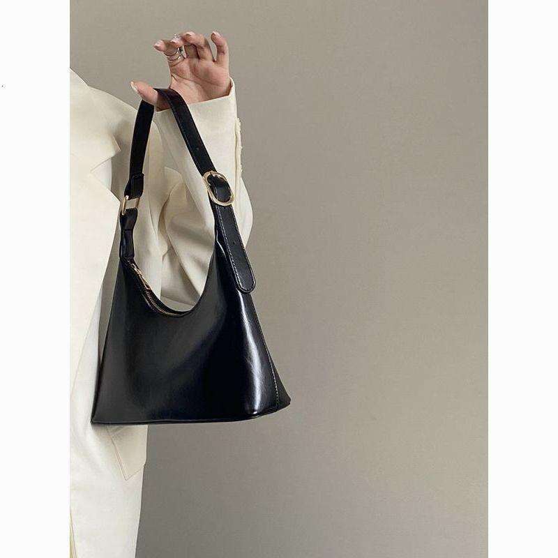 Black High-Quality Texture Underarm 2025 New Korean Ins Niche Design Versatile Shoulder Bag Handbag for Women