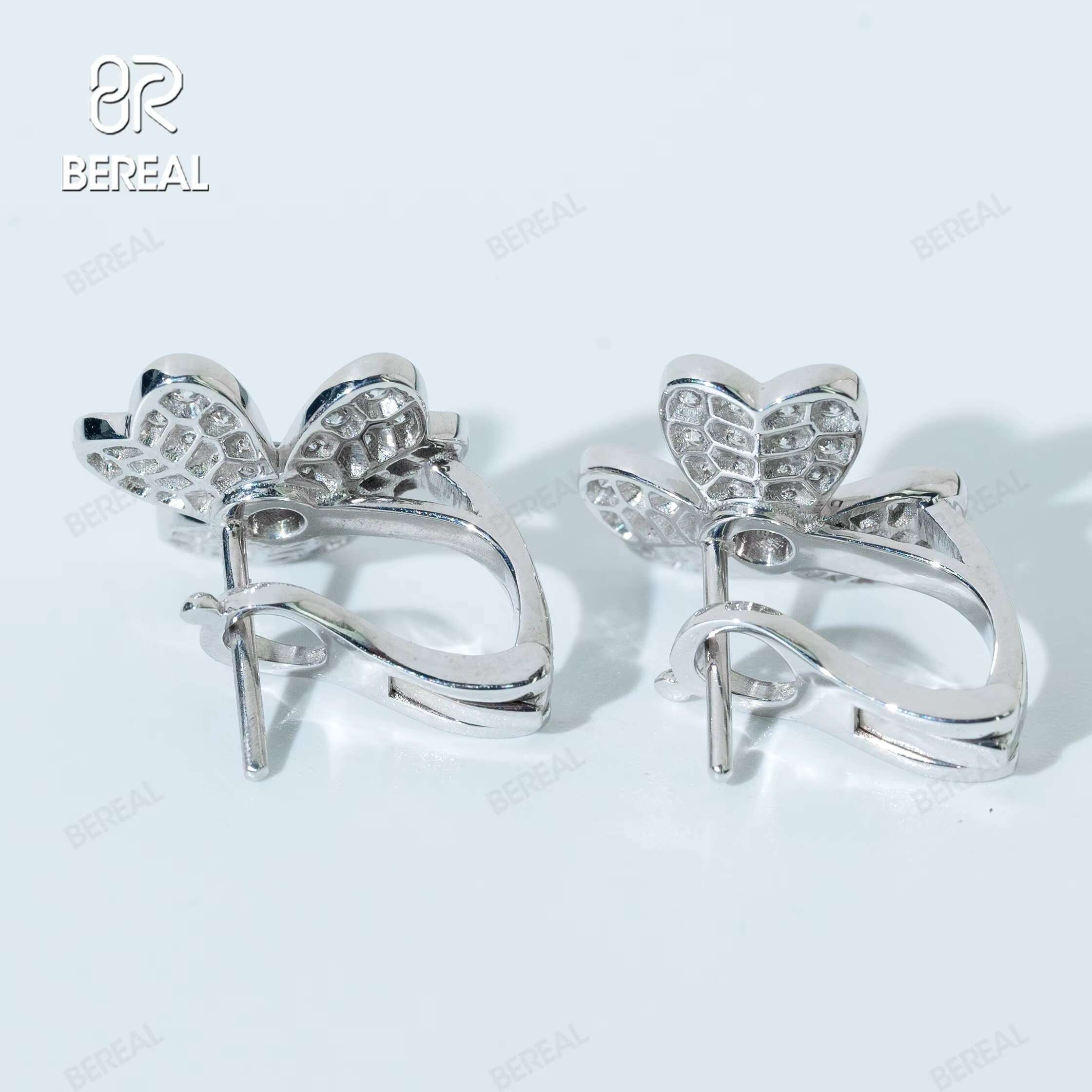 Custom GIA Certified Lab Grown VVS Diamond Three Leaves Stud Earrings in 925 Silver Fine Jewelry