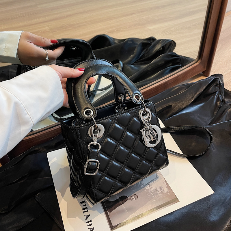 Free Shipping Designer Bag Light Luxury High-end Bag For Women 2025 New Fashion Versatile Shoulder Crossbody Bag Classic Quilted Handbag Princess Dian