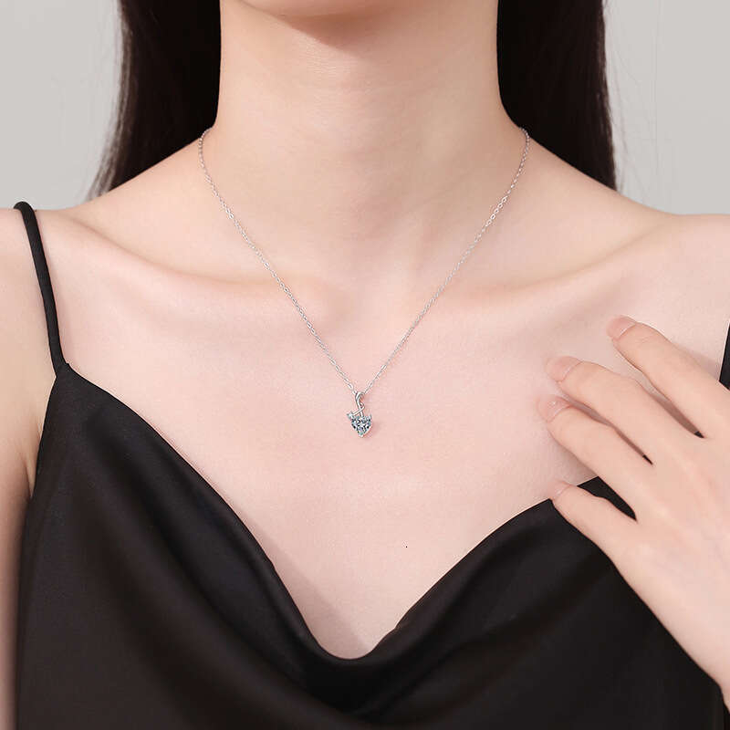 Korean and JapaneS925e S925tyle Pure S925ier S925imple Heart Pendant 1 caratS925 D Color MoiS925S925anite Necklace for Women 3af