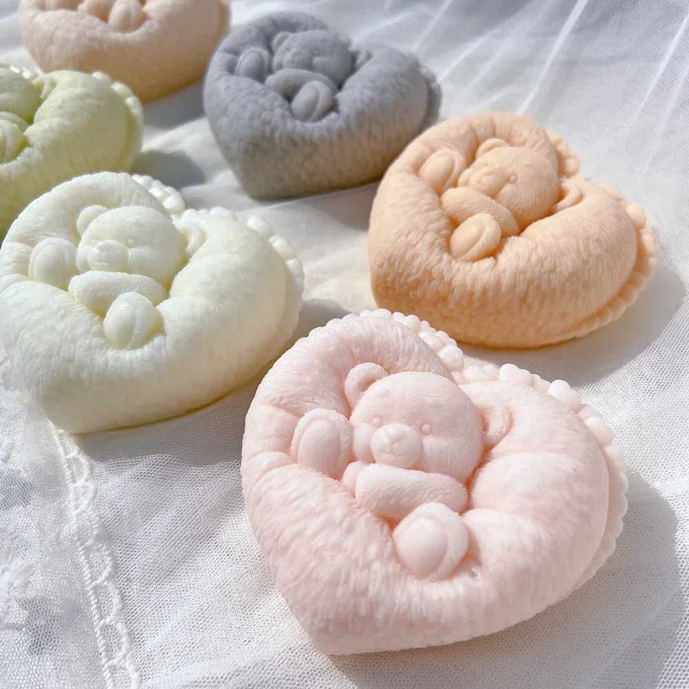 Sleeping Bear In Heart Shape Candle Mold Valentines Day Gift Idea Bear Silicone Mold Home Decor Wedding Gift W250704