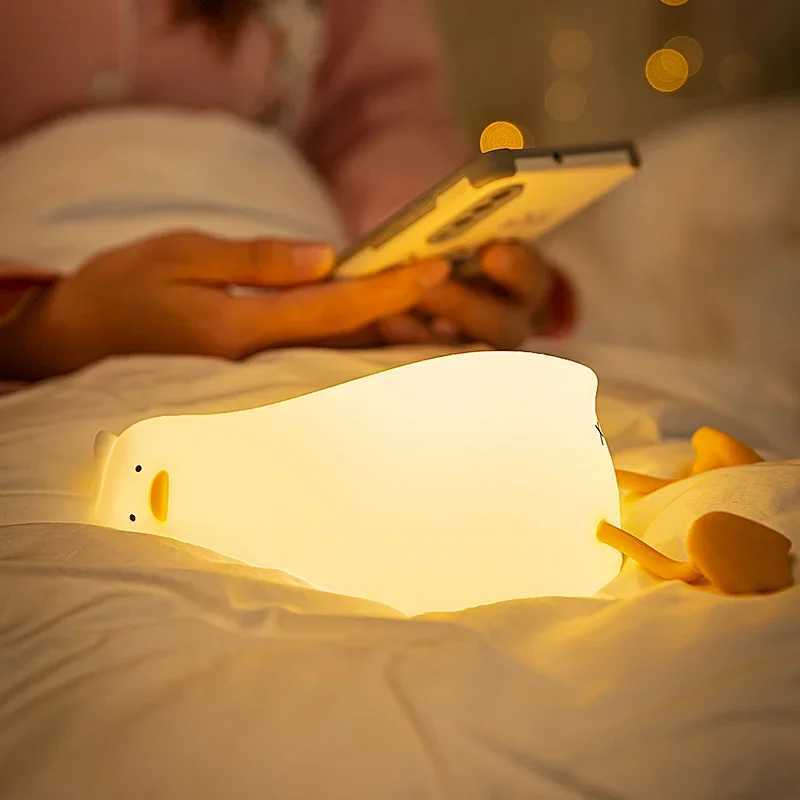 Lying Flat Duck Night Light Silicone Cute Light Up Yellow Duck 3-Level Bedside Desk Touch Night Lamp Baby Kids Room Kawaii DecorXJ250703