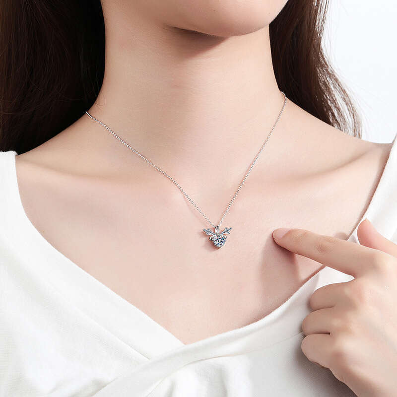 TikTok Live S925 S925ier Pendant MoiS925S925anite Necklace for Women One Deer HaS925 You Qixi Valentine'S925 Day Gift 828