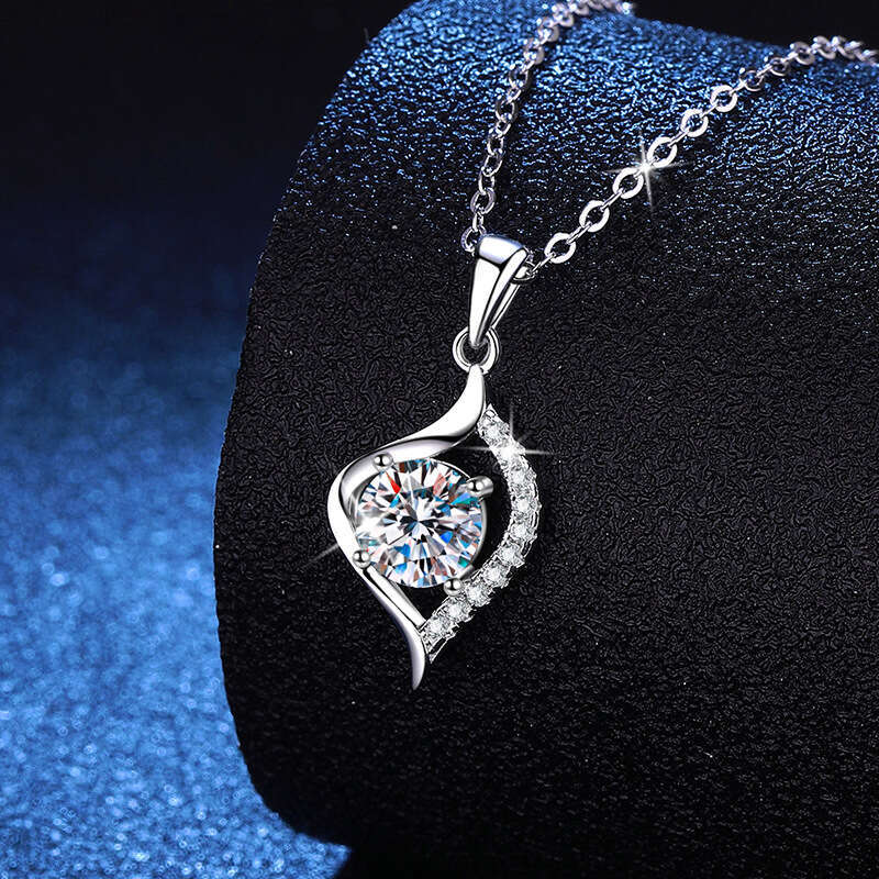 S925 Pure S925ier Heart-S925haped Pendant Love at FirS925t S925ight 1 caratS925 MoiS925S925anite Necklace b63