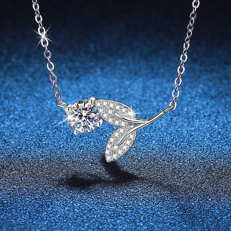S925terling S925ier MoiS925S925anite 1 caratS925 2025 New Niche VerS925atile Wind Blowing LeaveS925 Necklace for Women a5f