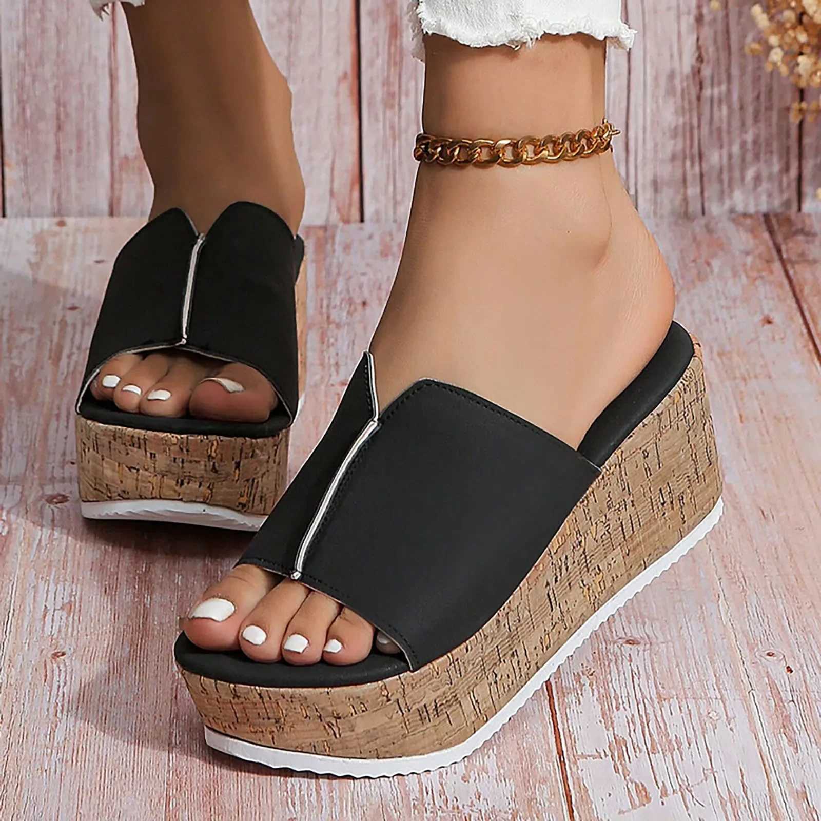 2024 Summer Wedge Slippers for Women Leather Open Toe Beach Shoes Platform Slippers Women Flats Sandals W250704