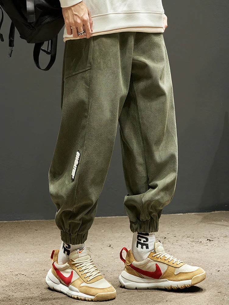 Japanese Corduroy Joggers Pants Men Baggy Casual Long Trousers AnkleLength Sport Sweatpants Y2K Techwear 250704