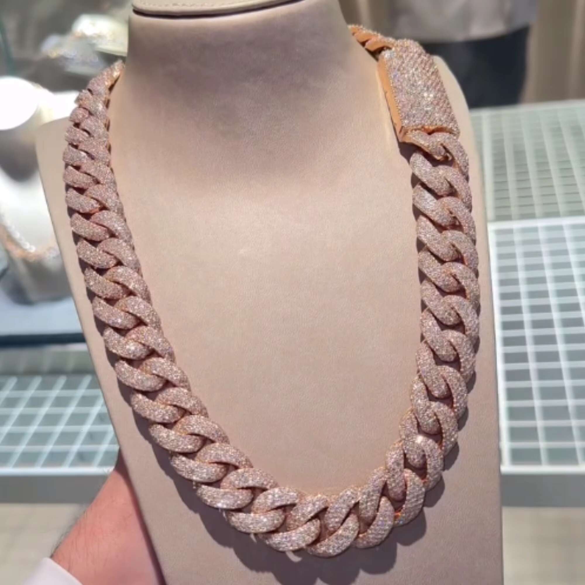 Fine Hip Hop Jewelry 10k Gold Moissanite 20mm Cuban Link VVS1 Moissanite Cuban Necklace Iced Out Diamond Cuban Chain