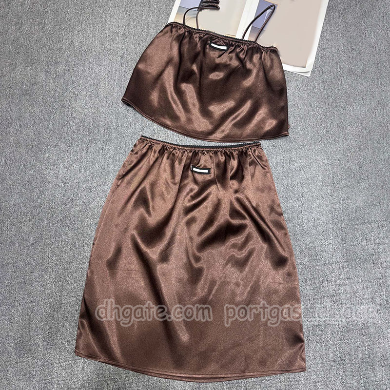 Designer Sweet Pink Mini Dress Women Cropped Satin Tank Top Skirts Outfit Summer Sexy Sling Low Back Birthday Dinner Dresses