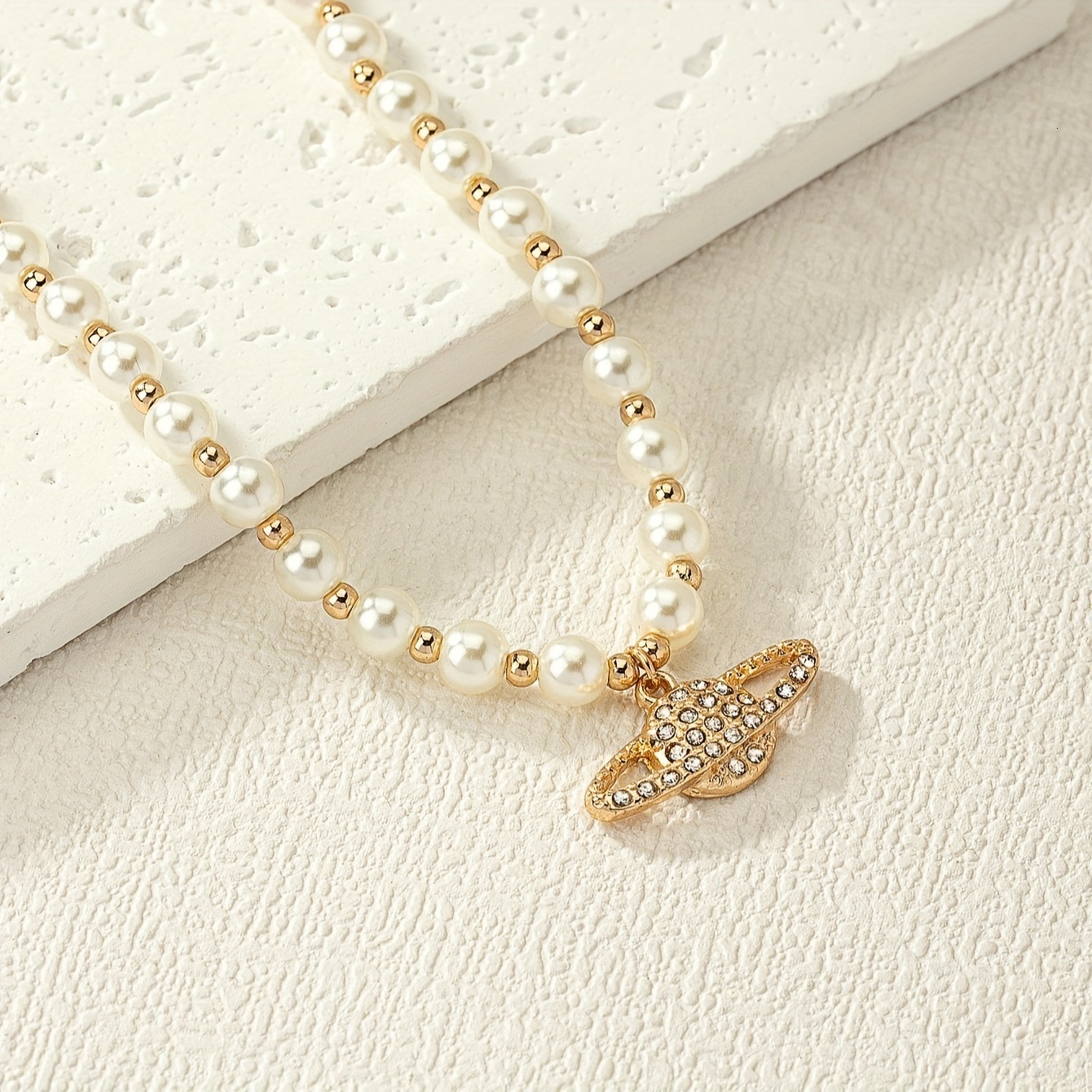 1 High-End Fashion Simple Pearl Planet Necklace With Dia Inlay Design