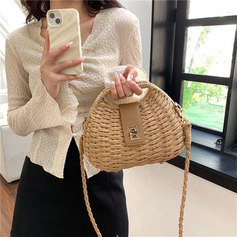 Summer Fashion Women Straw Bag Vacation Beach Bag Female Rattan Shoulder Crossbody Bag n Small Ladies Woven Handbag 250701