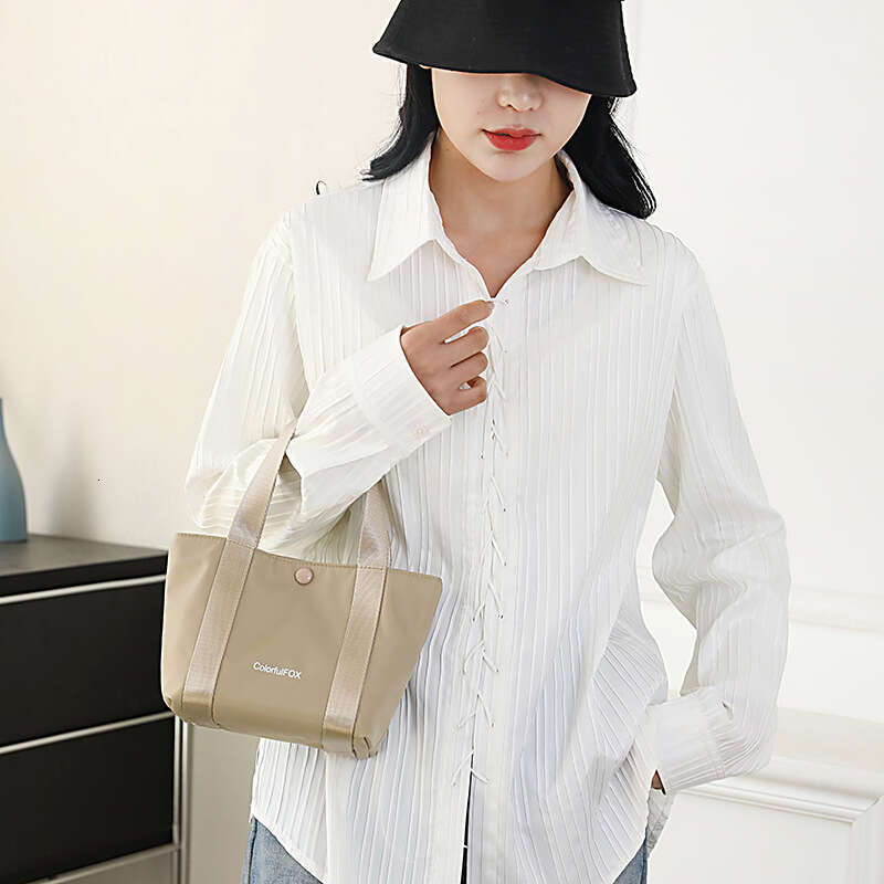 Colorful Fox New Summer Women's Makeup Bag Korean Fashion Trend Clutch Mini Simple Handbag
